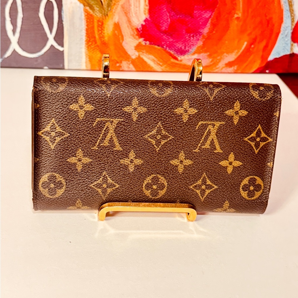 Louis Vuitton Monogram Trifold intentional Bifold wallet - Picture 15 of 16